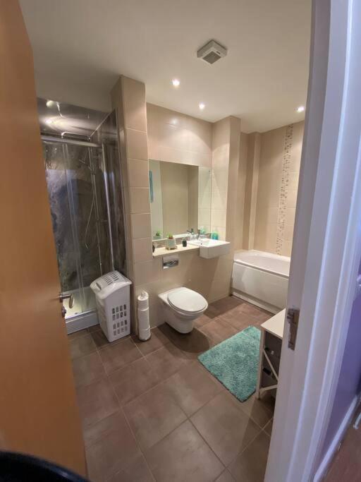 3 Bedroom Penthouse Apartment In ラーン エクステリア 写真